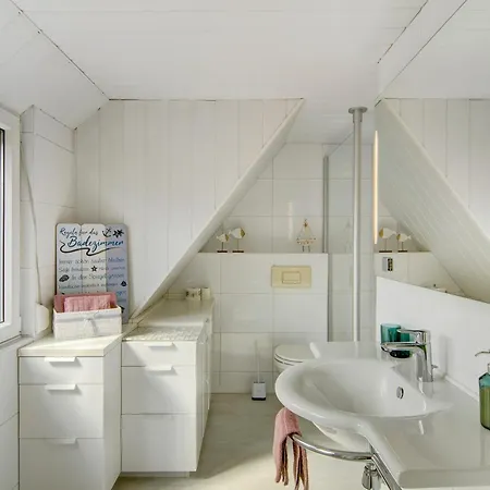 Holiday home Fewo Am Deich Wilhelmshaven